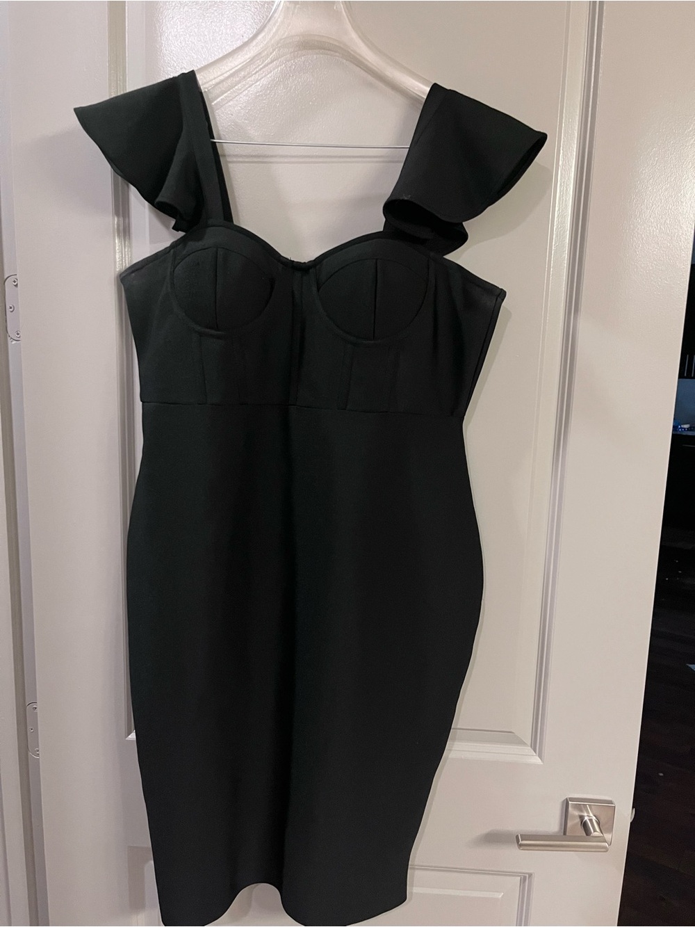 Elegant Black ruffle sleeve bandage Dress